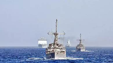 بريطانيا ترسل سفينة عسكرية إلى الخليج والمحيط الهندي